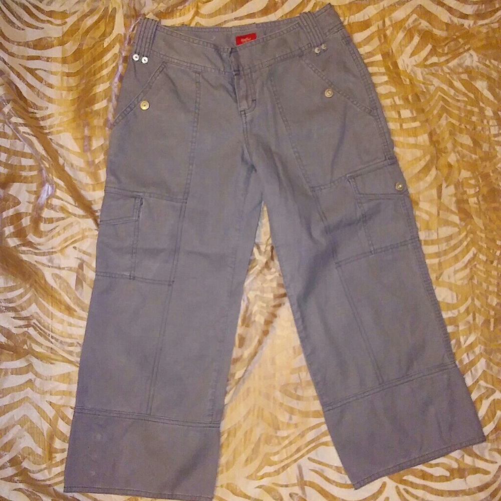 🌺Military Inspired Cargo Capris🌺